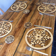 Snowflake Placemats and Coasters Set